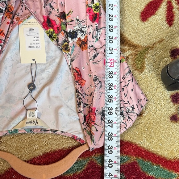 Elegant Floral Midi Dress in Pink - Picture 7 of 9